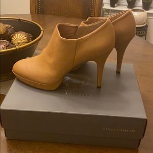 Vince Camuto Elvin Boots, never worn.